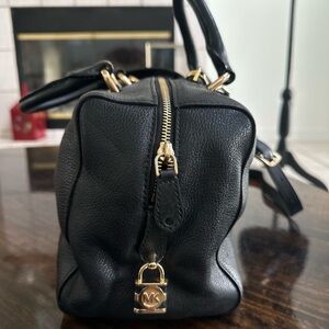 Michael Kors leather shoulder bag
